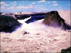 Failure of the Teton Dam